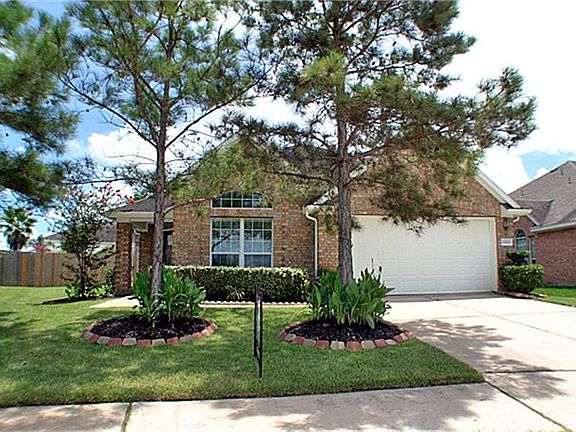 Fresh landscaping provides the perfect welcome for you and your guests!