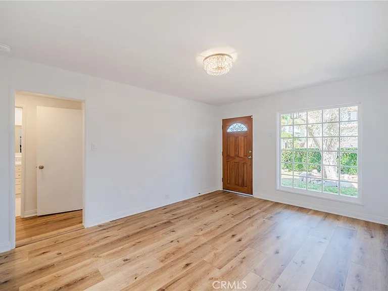 1305 Oak Ave — Photo 3