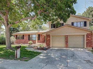 811 S Newcombe Way, Lakewood, CO 80226