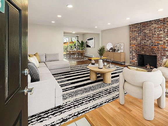 3rd image of 14314 NE 7th Pl APT 3