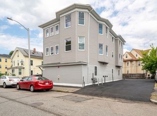 27-27 Camp St #29, Worcester, MA 01603