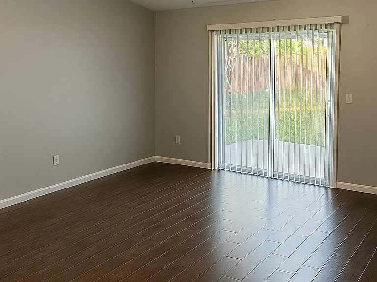 45575 Ingleham Cir — Photo 3