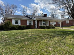 221 Stratford Dr, Richmond, KY 40475