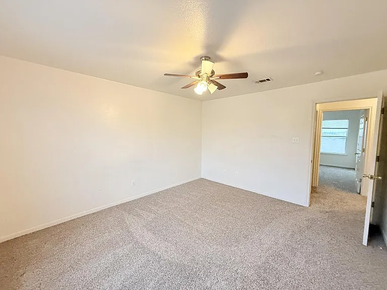 705 S Amy Ln #B — Photo 22
