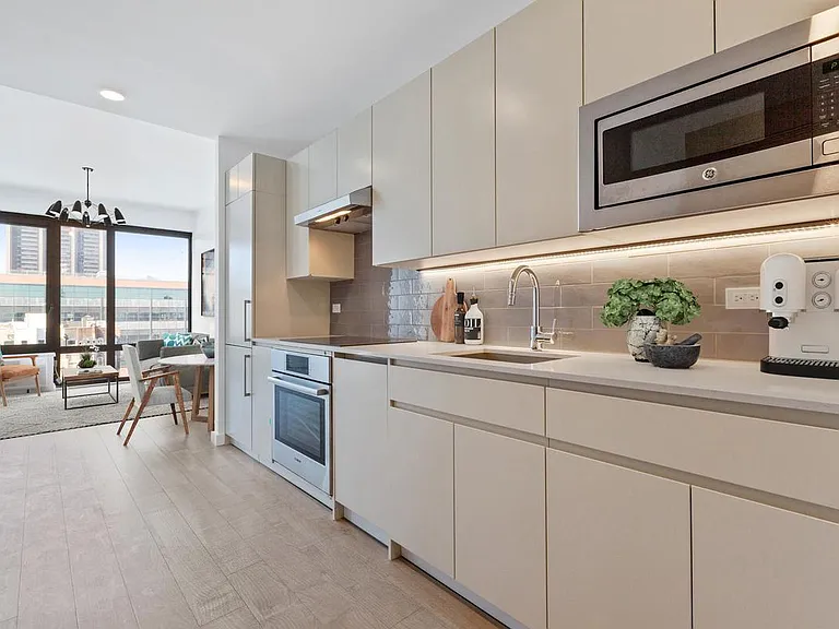 1790 3rd Ave #1001 — Photo 4