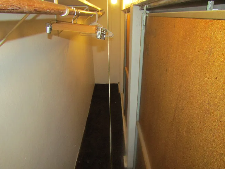 walk-in closet