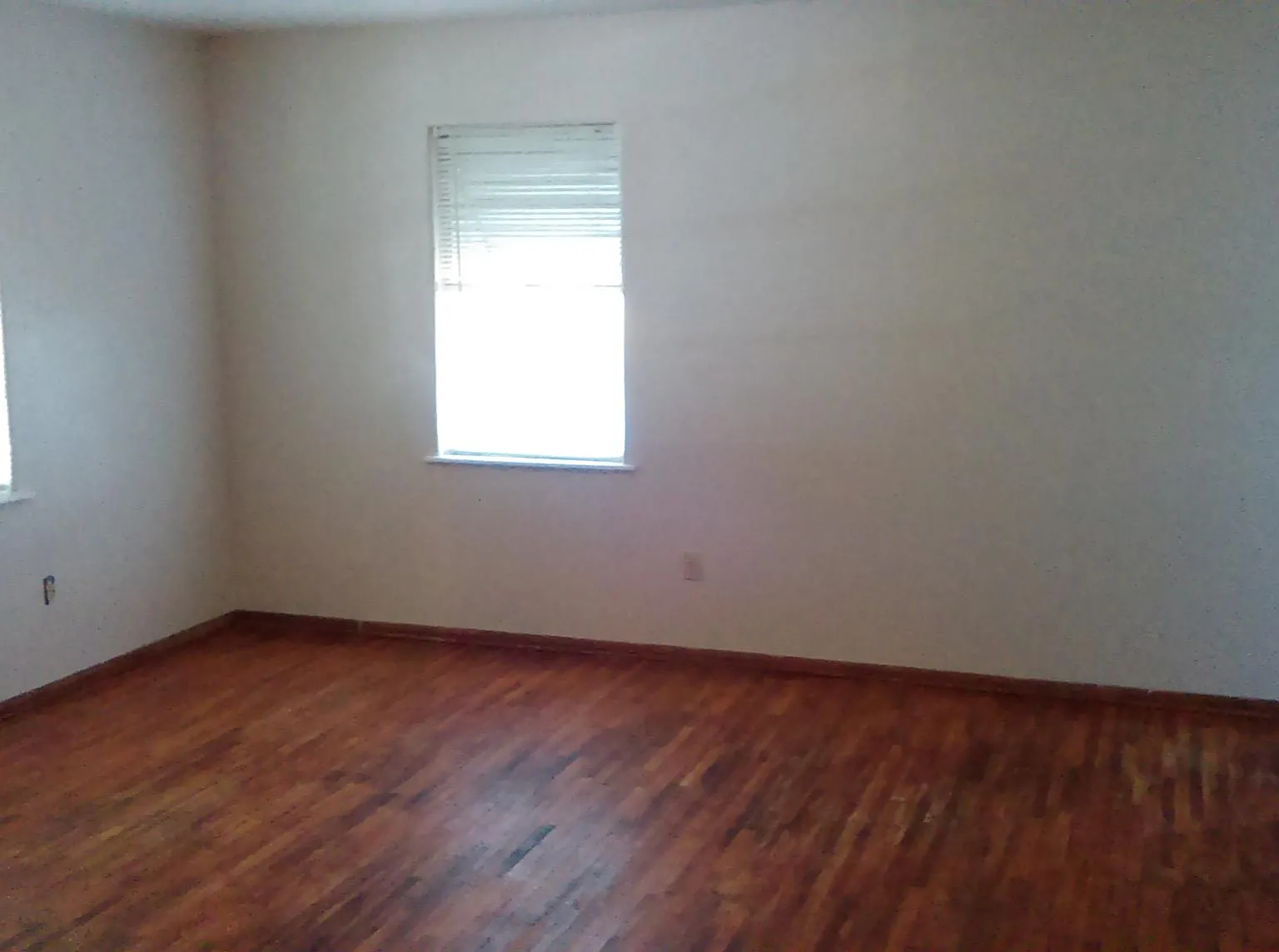2 bed, $850 — Photo 3