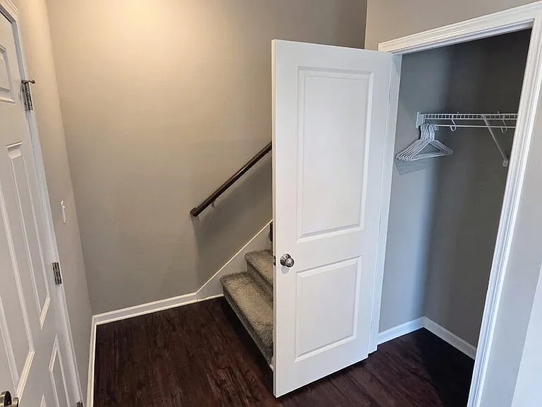 2316 Hazeltine Pl — Photo 13
