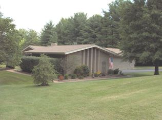 211 Heritage Rd, Carbondale, IL 62903