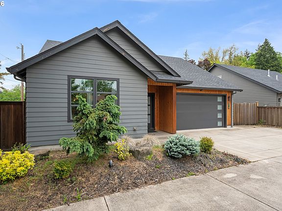 3rd image of 2845 Harlow Rd