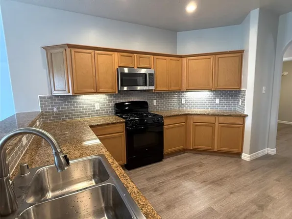 850 Saltcreek Bend Ln, La Marque, TX 77568