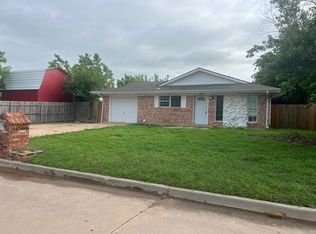 6704 SW Delta Cir, Lawton, OK 73505