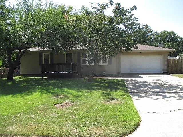 5026 W Mahark Ln photo 1
