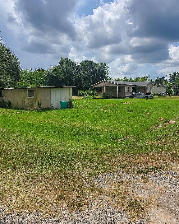 1st image of 5825 Roberts Ln