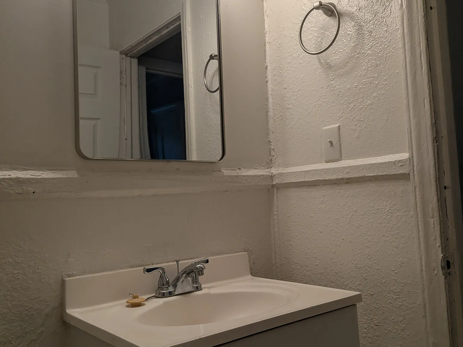 2 bed, 800 sqft, $1,325 — Photo 4