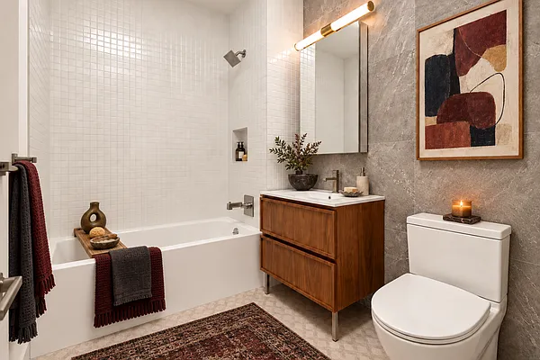 Bathroom, photo 1