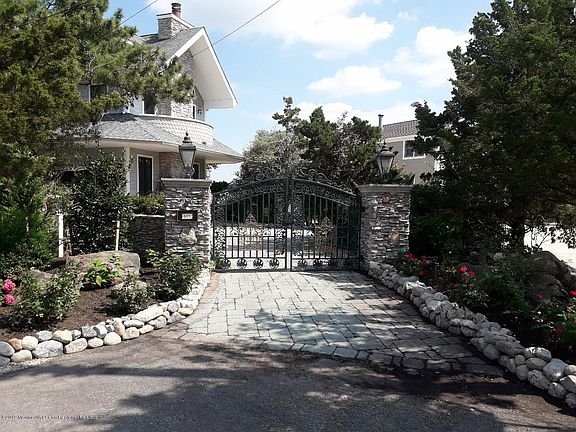 3rd image of 59 Bayview Dr #A