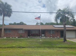 126 Hicks Ave, Crescent City, FL 32112