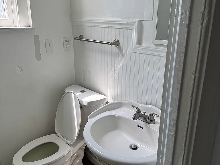 48 Cowing St #1 — Photo 3