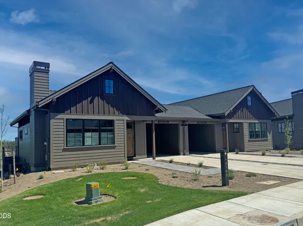19103 Trailhead Ct #7, Bend, OR 97702