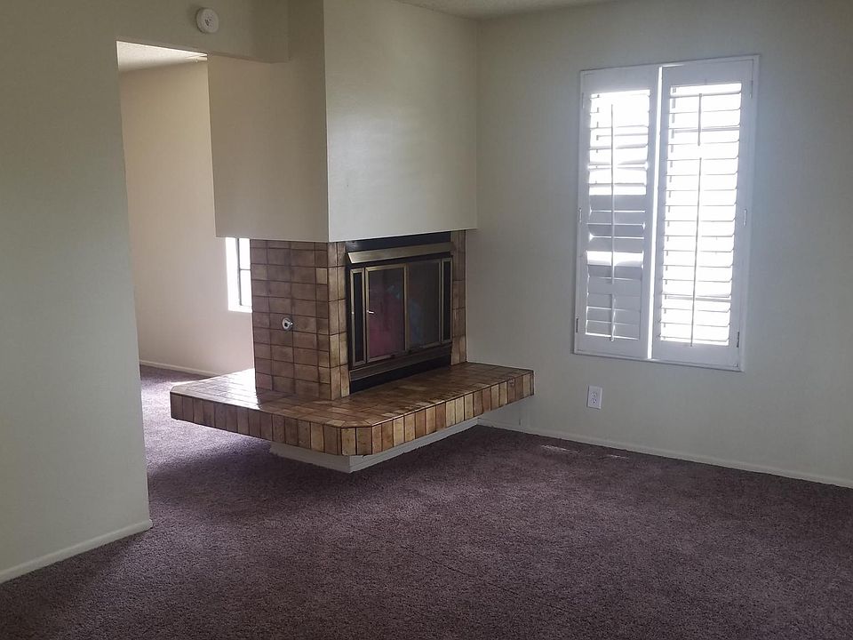 1st image of 4089 W 132nd St #A