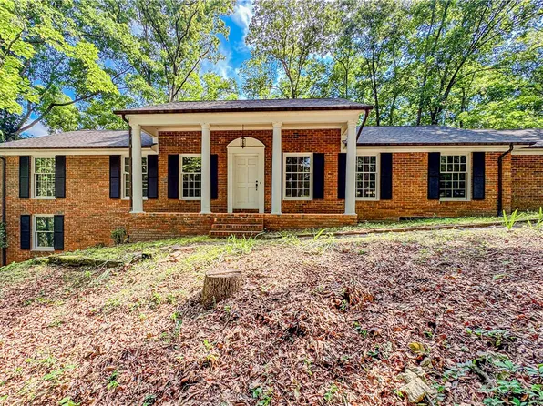 129 Rivoli Point Rd, Westminster, SC 29693