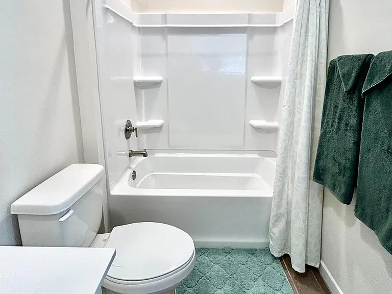 7508 S 75th Dr — Photo 22