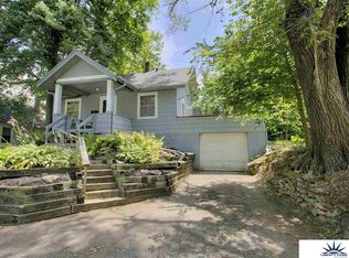 4855 Maple St, Omaha, NE 68104