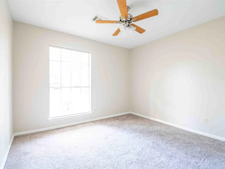2626 Palo Pinto Dr — Photo 17
