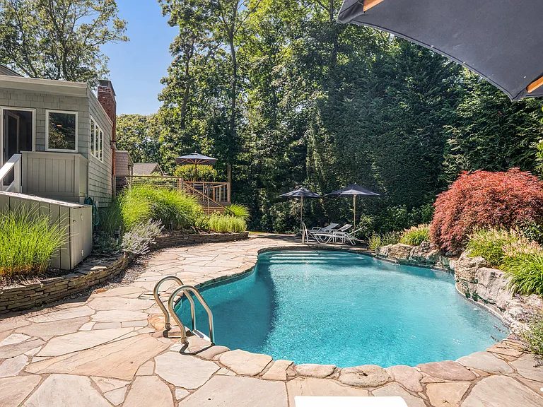 46 Wireless Rd — Photo 3