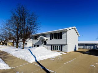 842 Hennessy St, Oshkosh, WI 54904