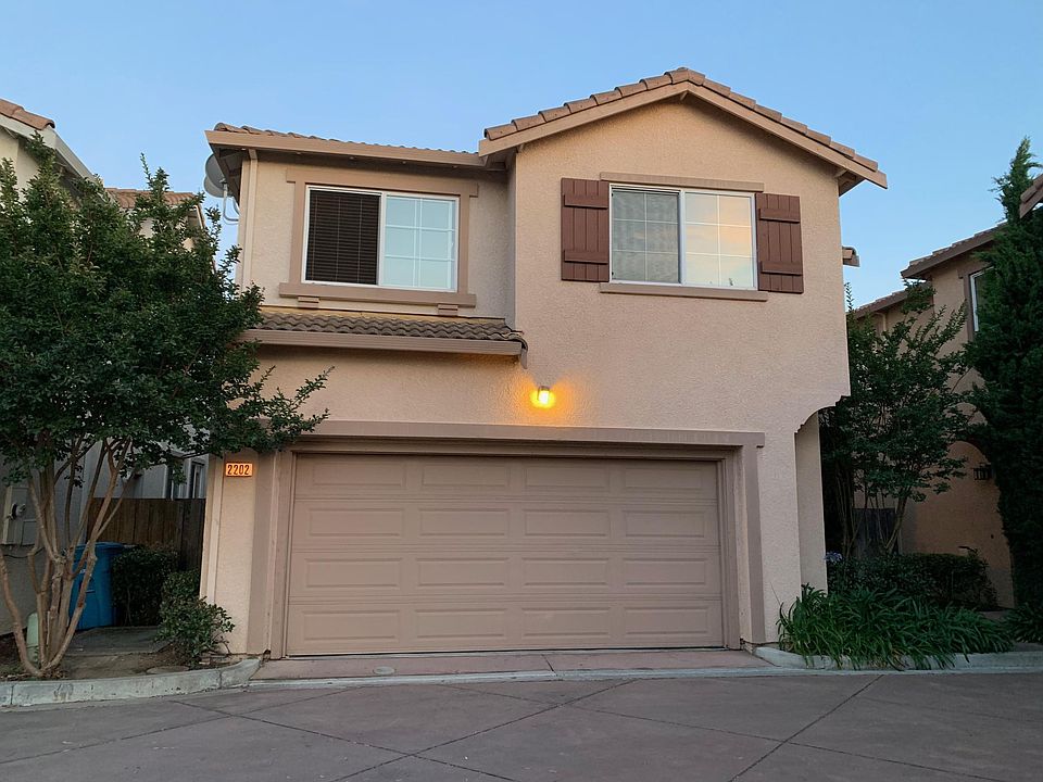 1st image of 2202 Esperanca Ave