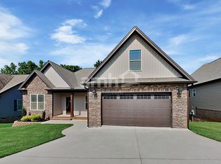 430 Risen Star Dr, Boiling Springs, SC 29316