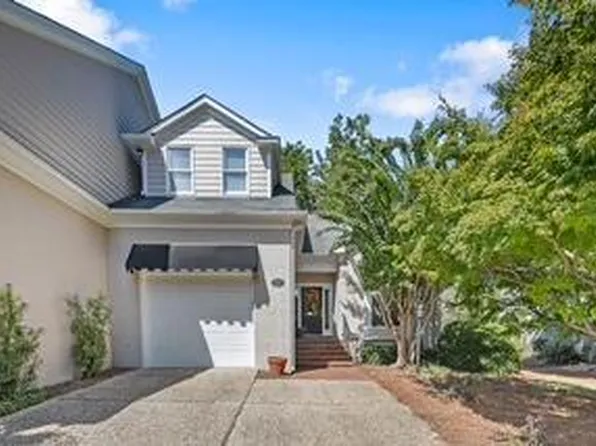 217 Litchfield Pl, Fayetteville, NC 28305