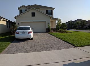 385 Red Rose Ln, Sanford, FL 32771