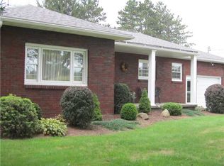 647 Greenville Rd, Mercer, PA 16137