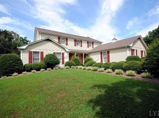 1242 Gills Rd, Bedford, VA 24523