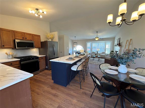 4th image of 7633 Genesta St