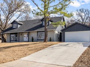 8023 S Gary Pl, Tulsa, OK 74136