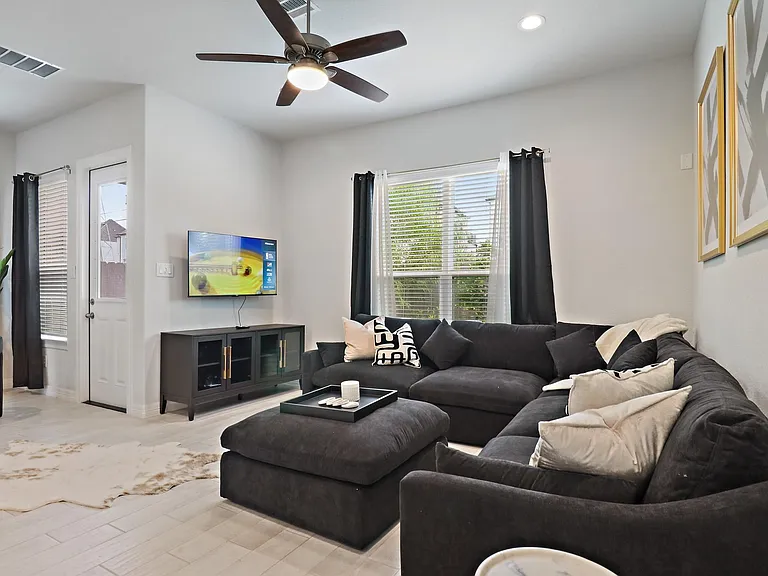 11002 Crescent Light Way — Photo 8