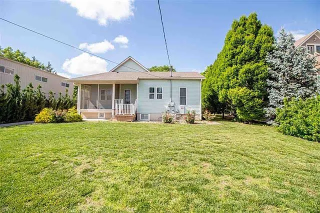 1025 Humboldt St — Photo 3