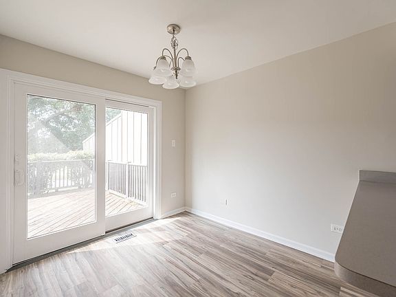 4th image of 29 Westwood Ct