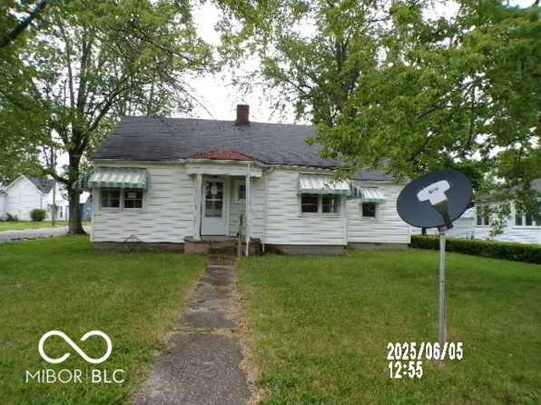 206 E Washington St, Parker City, IN 47368
