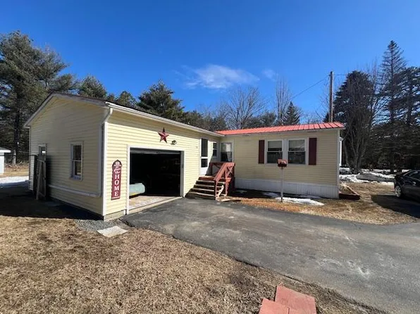138 Plains Road, Hollis, ME 04042