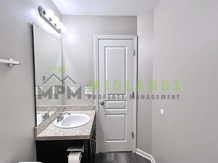 464 Edenhall Dr — Photo 53
