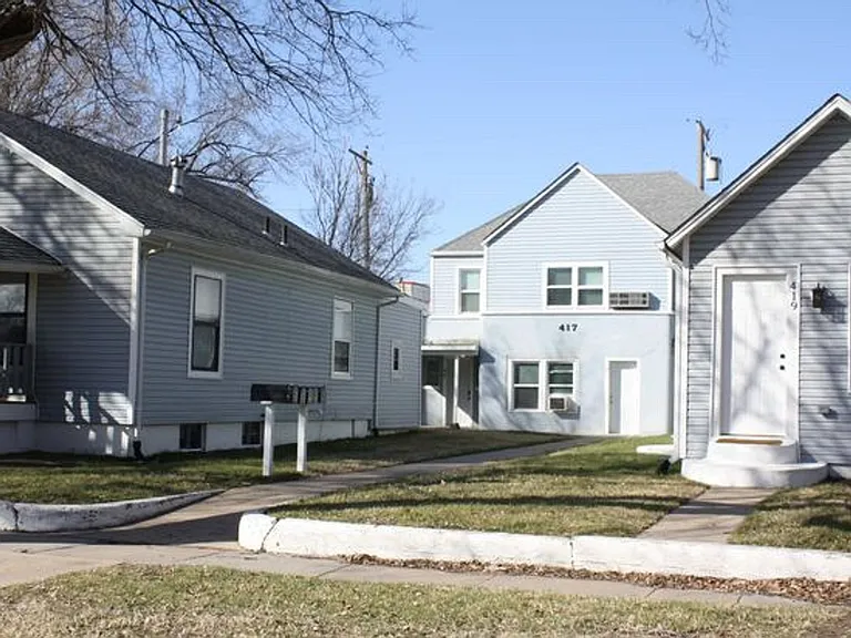 417 N Walnut St — Photo 13