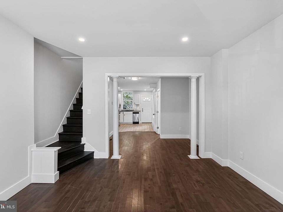 1st image of 1708 S 54th St