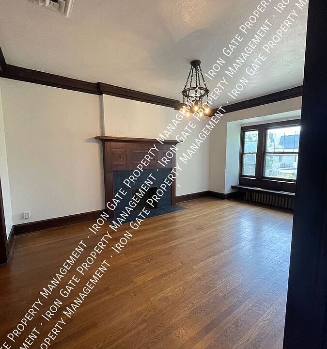 1st image of 3309 Halliday Ave