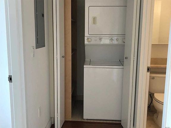 3rd image of 4022 College Point Blvd Ph 1G