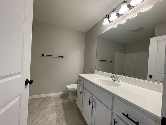 3rd image of 3250 Gateway Dr #2955-1